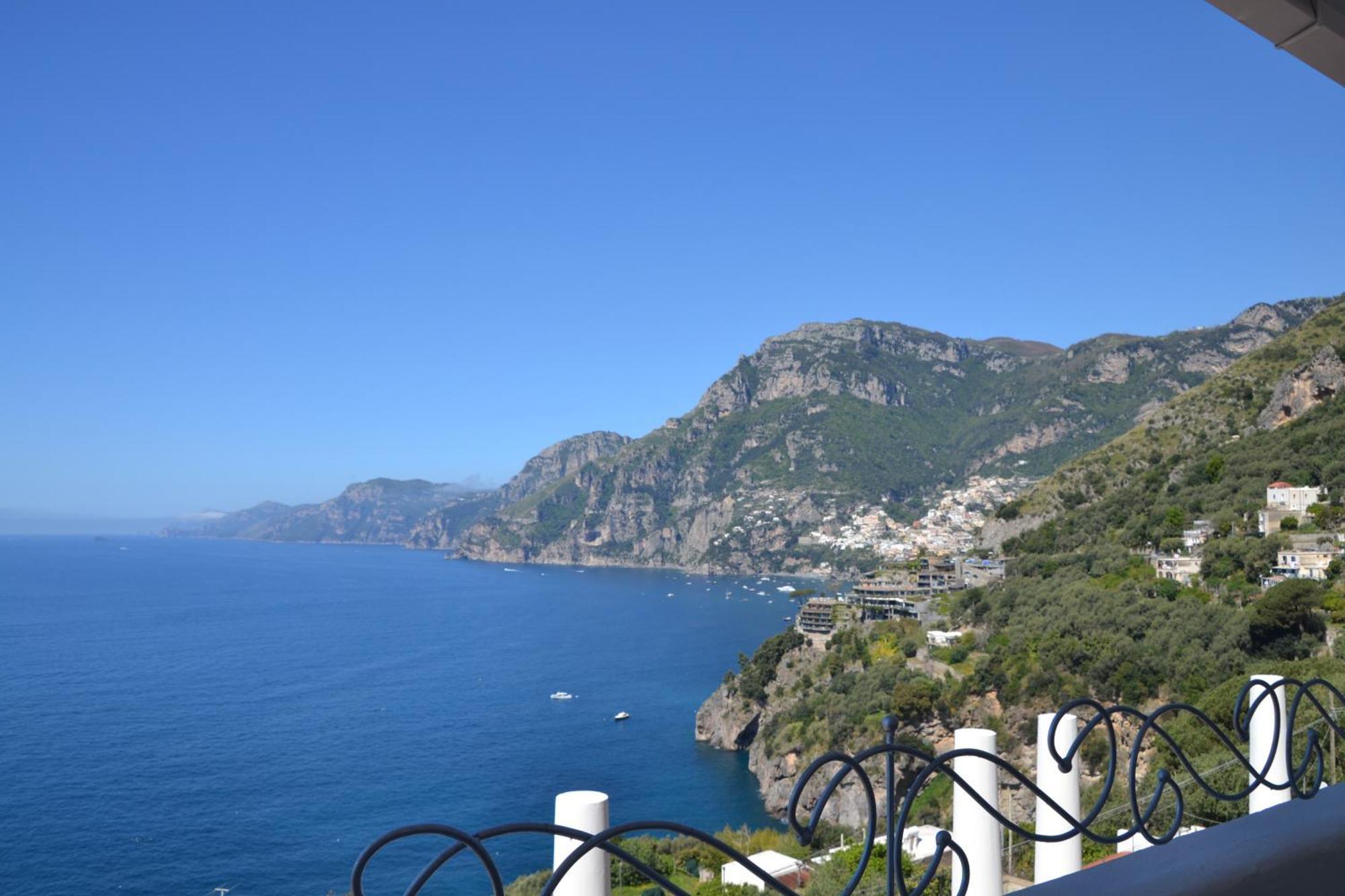 Villa Santa Chiara Positano Suites Exterior foto